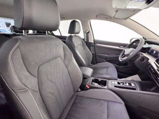 VOLKSWAGEN Golf 1.5 tsi ehybrid life 204cv dsg